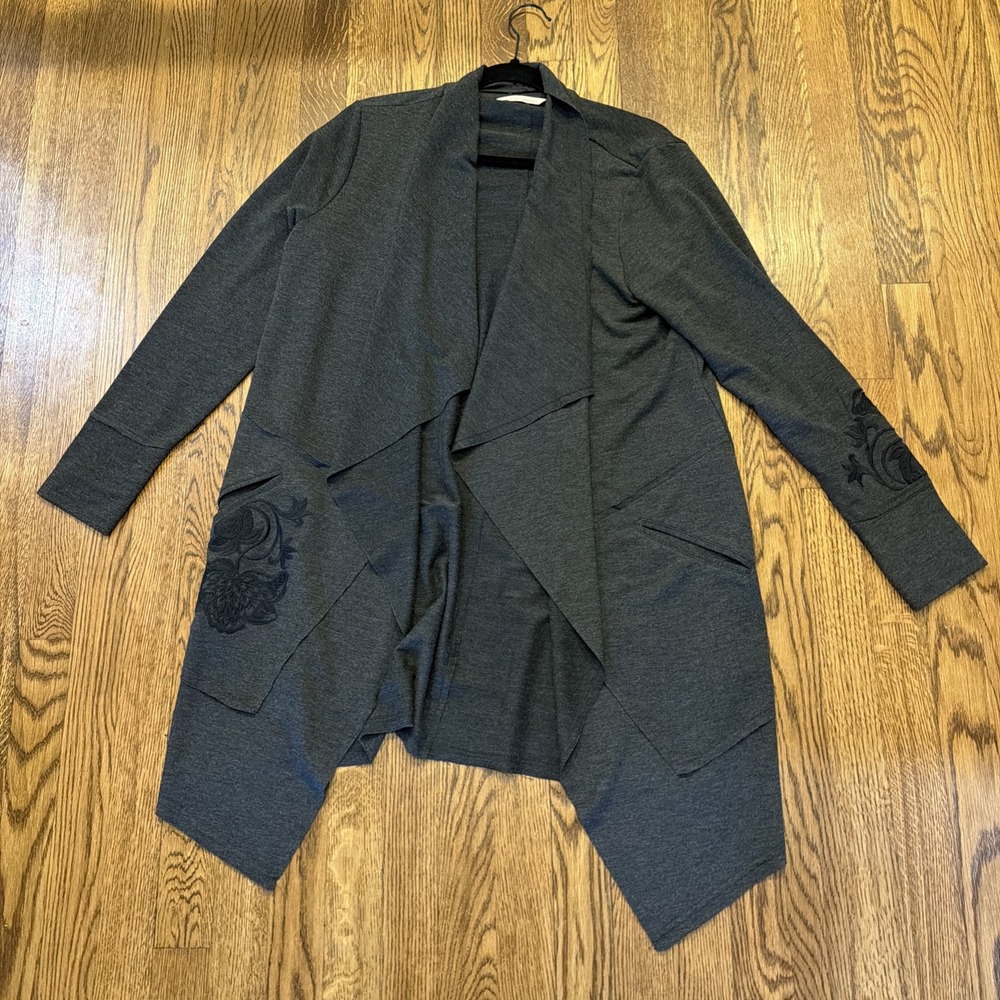 Soft Surroundings M Embroidered Open Front Lightweight Cardigan Long Waterfall